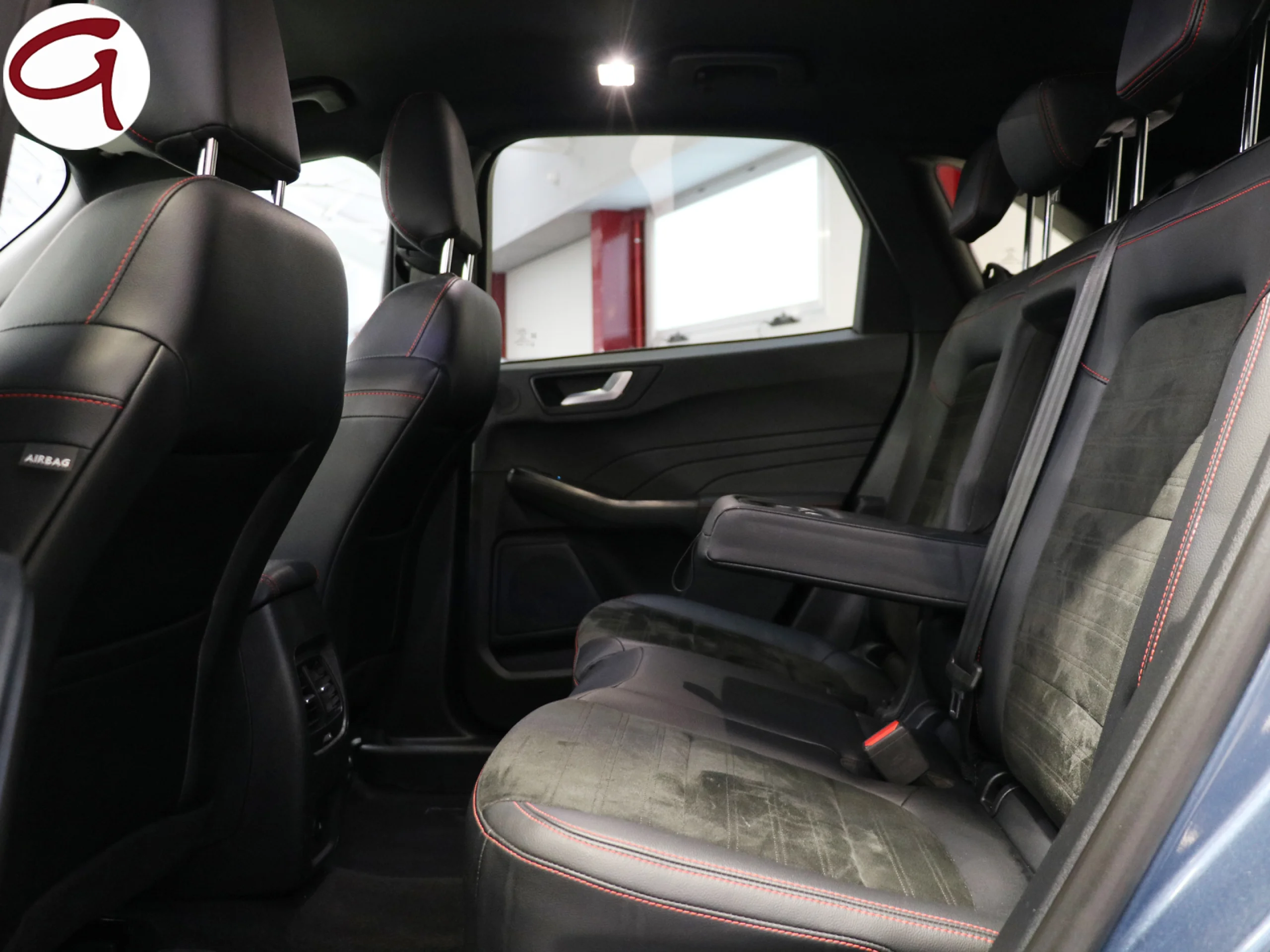 Ford Kuga 2.5 Duratec PHEV ST-Line X Auto 165 kW (225 CV) - Foto 13