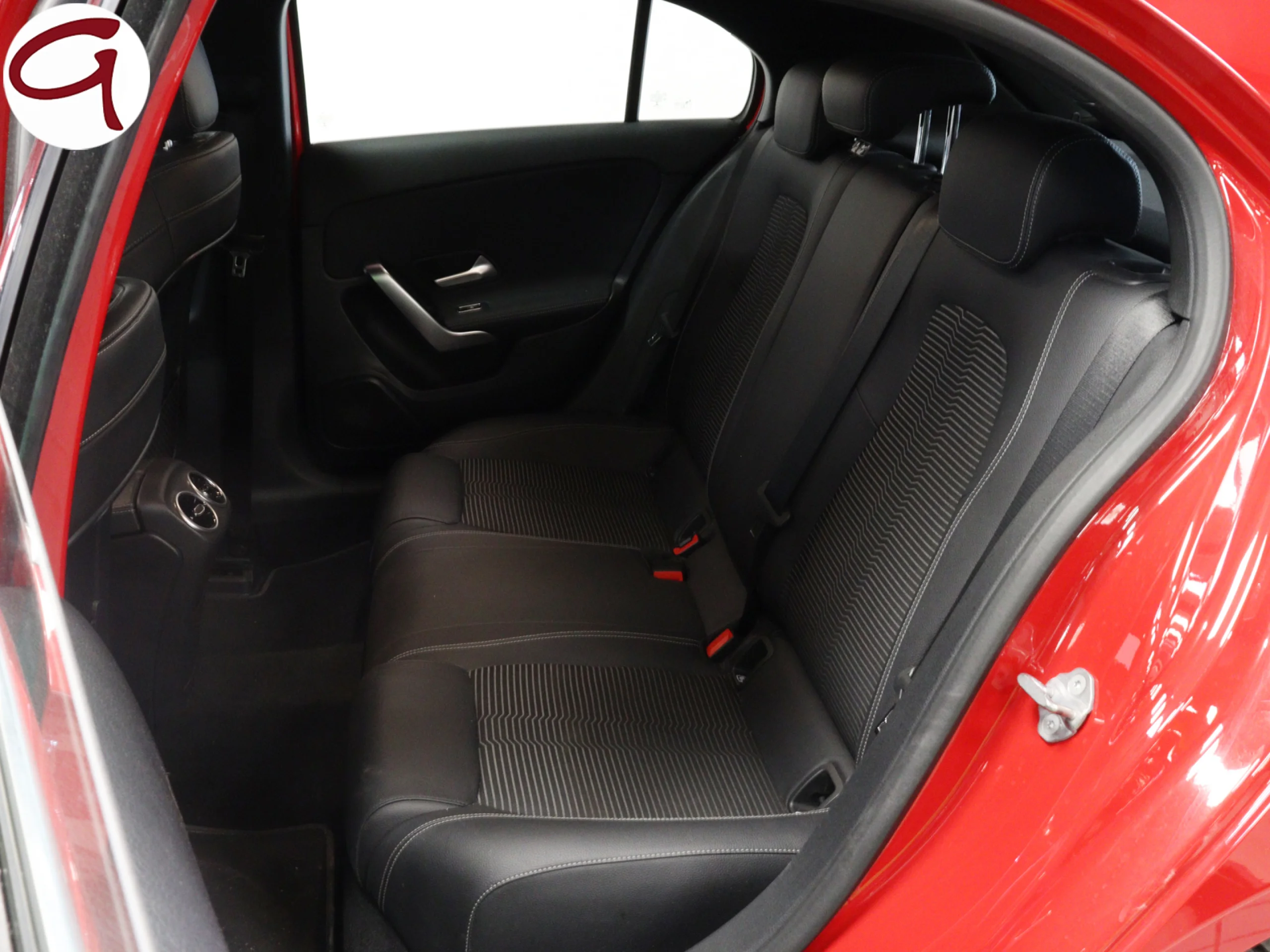 Mercedes-Benz Clase A 180 d 85 kW (116 CV) - Foto 8