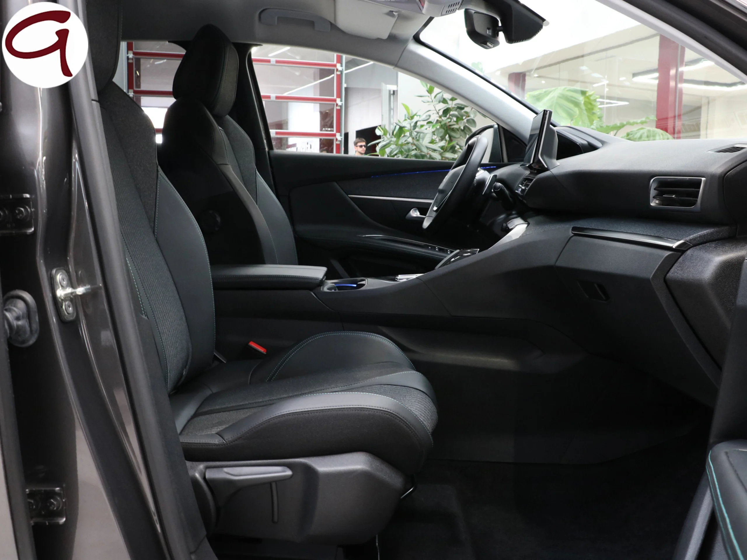 Peugeot 3008 Hybrid 225 Allure Pack e-EAT8 165 kW (225 CV) - Foto 6