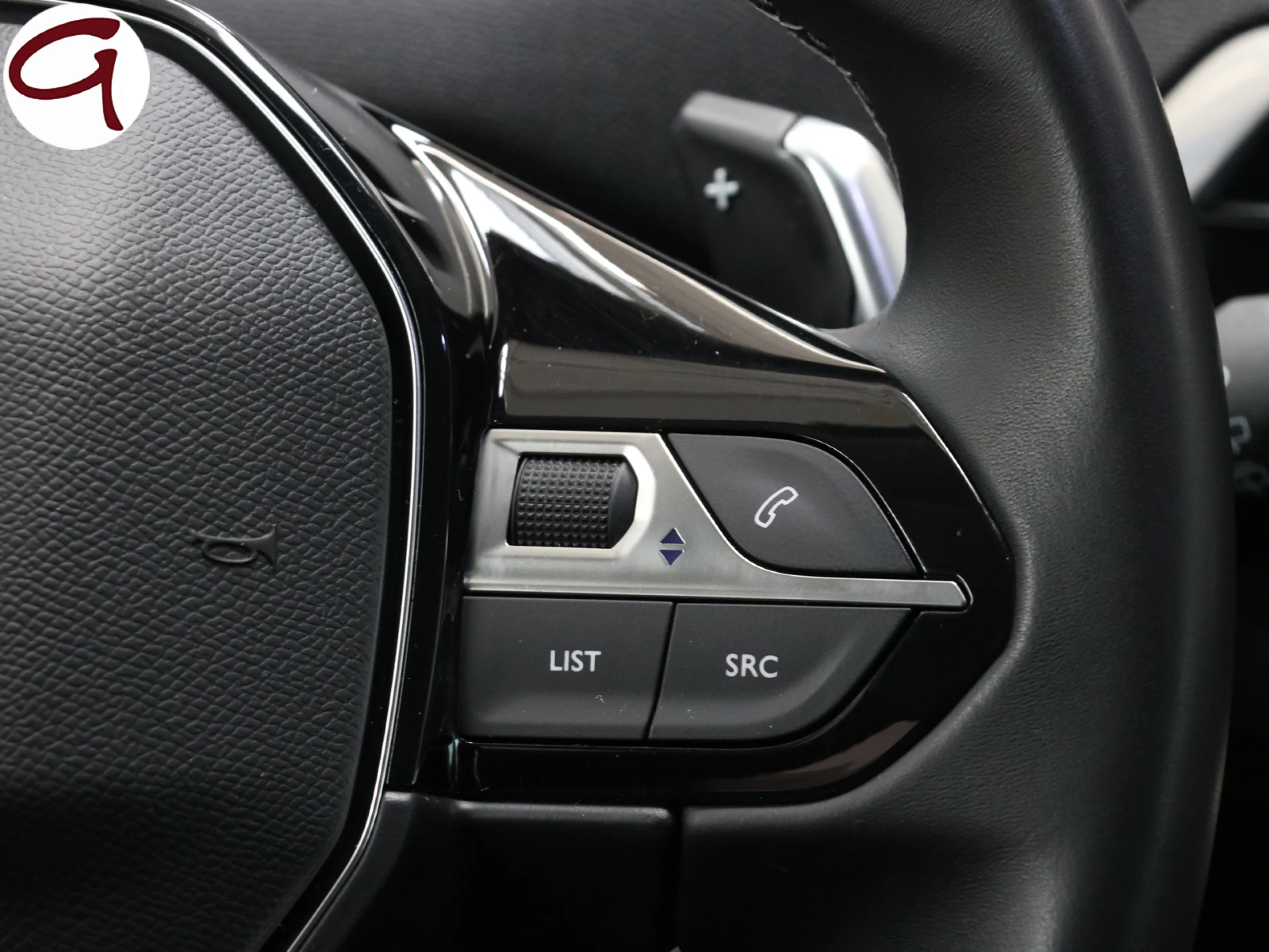 Peugeot 3008 Hybrid 225 Allure Pack e-EAT8 165 kW (225 CV) - Foto 24