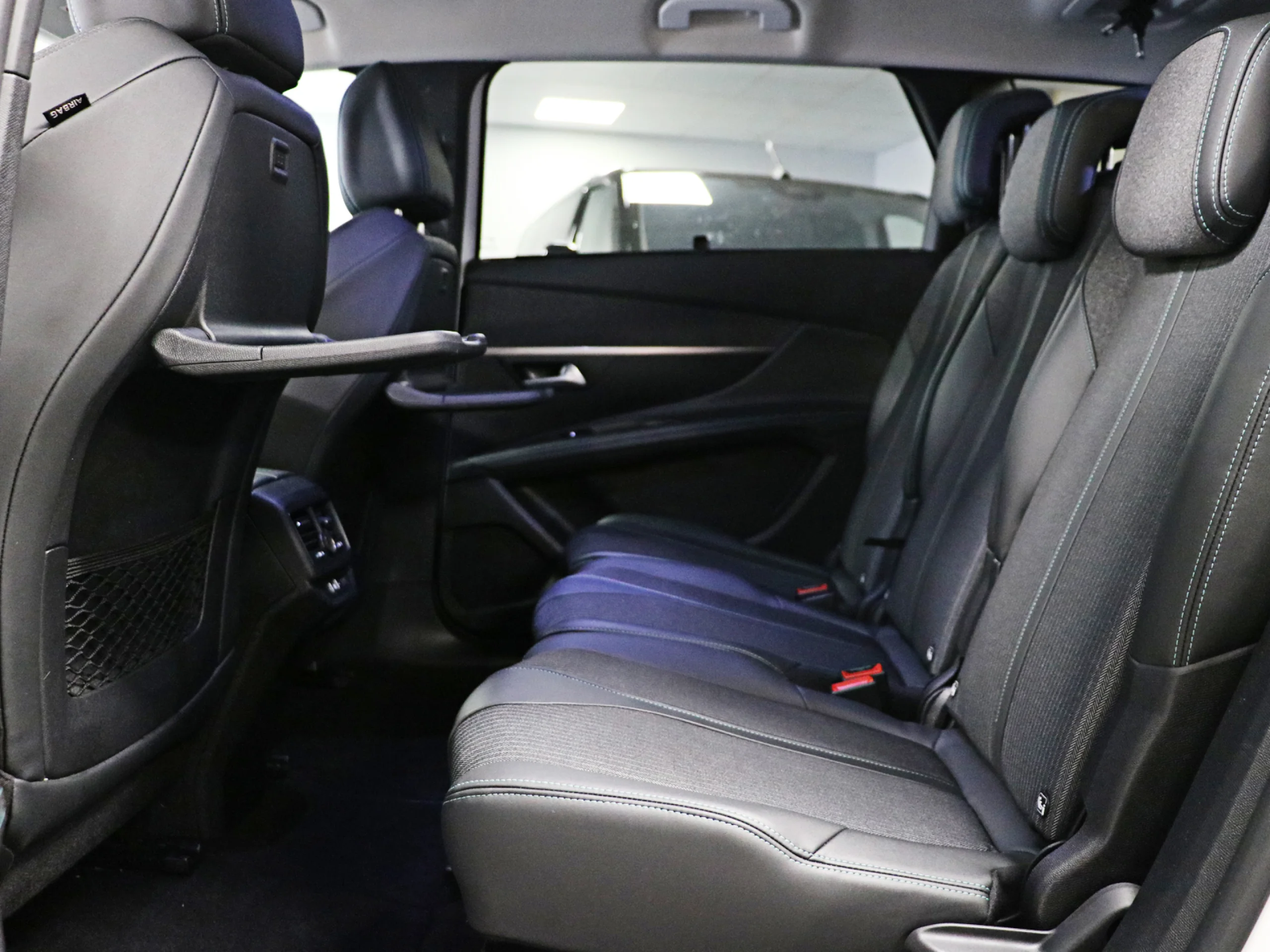 Peugeot 5008 PureTech 130 Allure Pack EAT8 96 kW (130 CV) - Foto 10