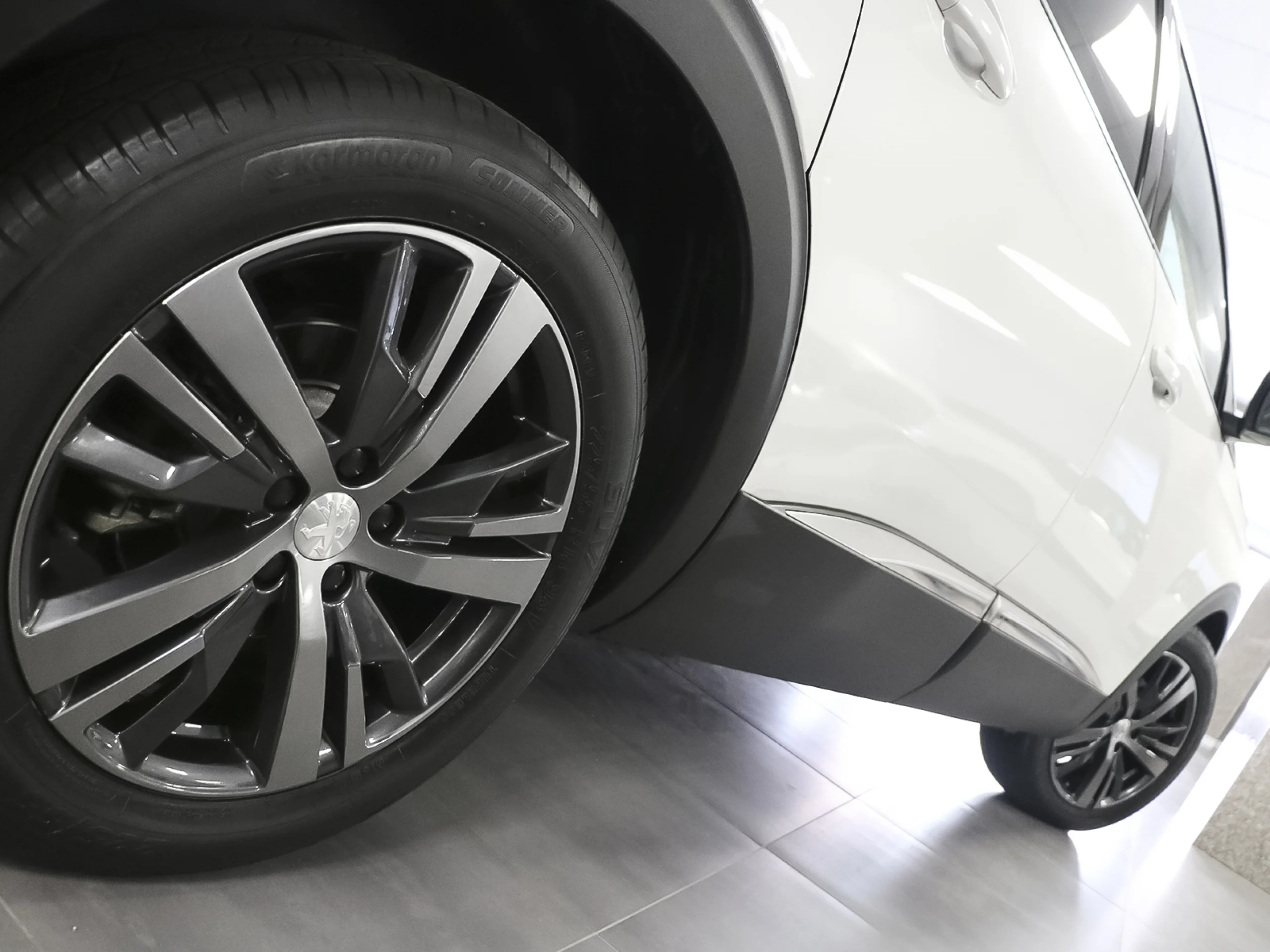 Peugeot 5008 PureTech 130 Allure Pack EAT8 96 kW (130 CV) - Foto 38