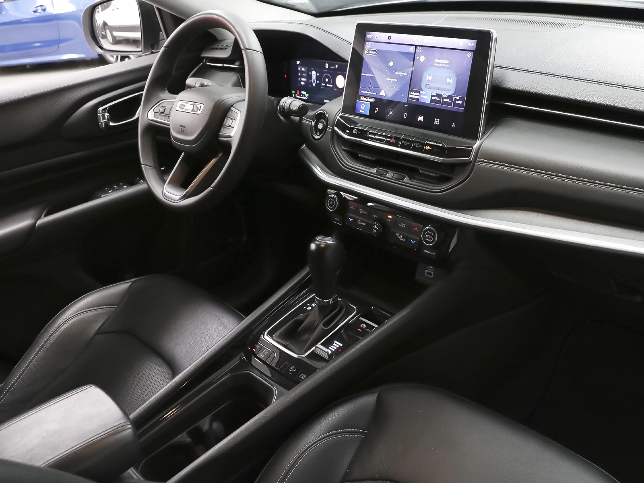 Jeep Compass 1.3 PHEV S 4Xe AT 177 kW (240 CV) - Foto 4