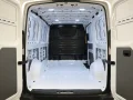 Thumbnail 33 del Volkswagen Crafter Furgon Batalla Media TN 2.0 TDI 103 kW (140 CV) 3.500